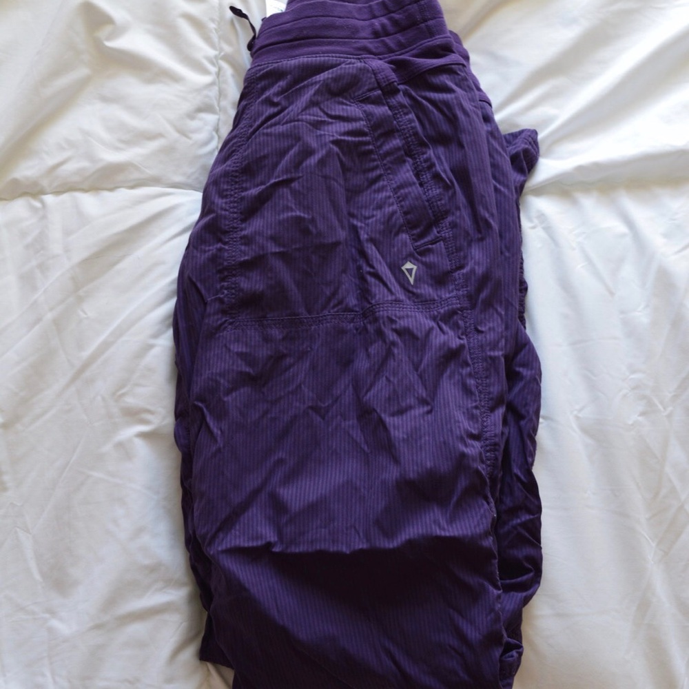 Ivivva by Lululemon GIRLS Live To Move Pant